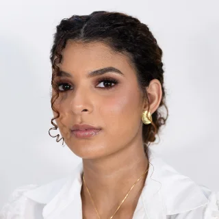 Bianca Russo, Mirror & Mane Salon